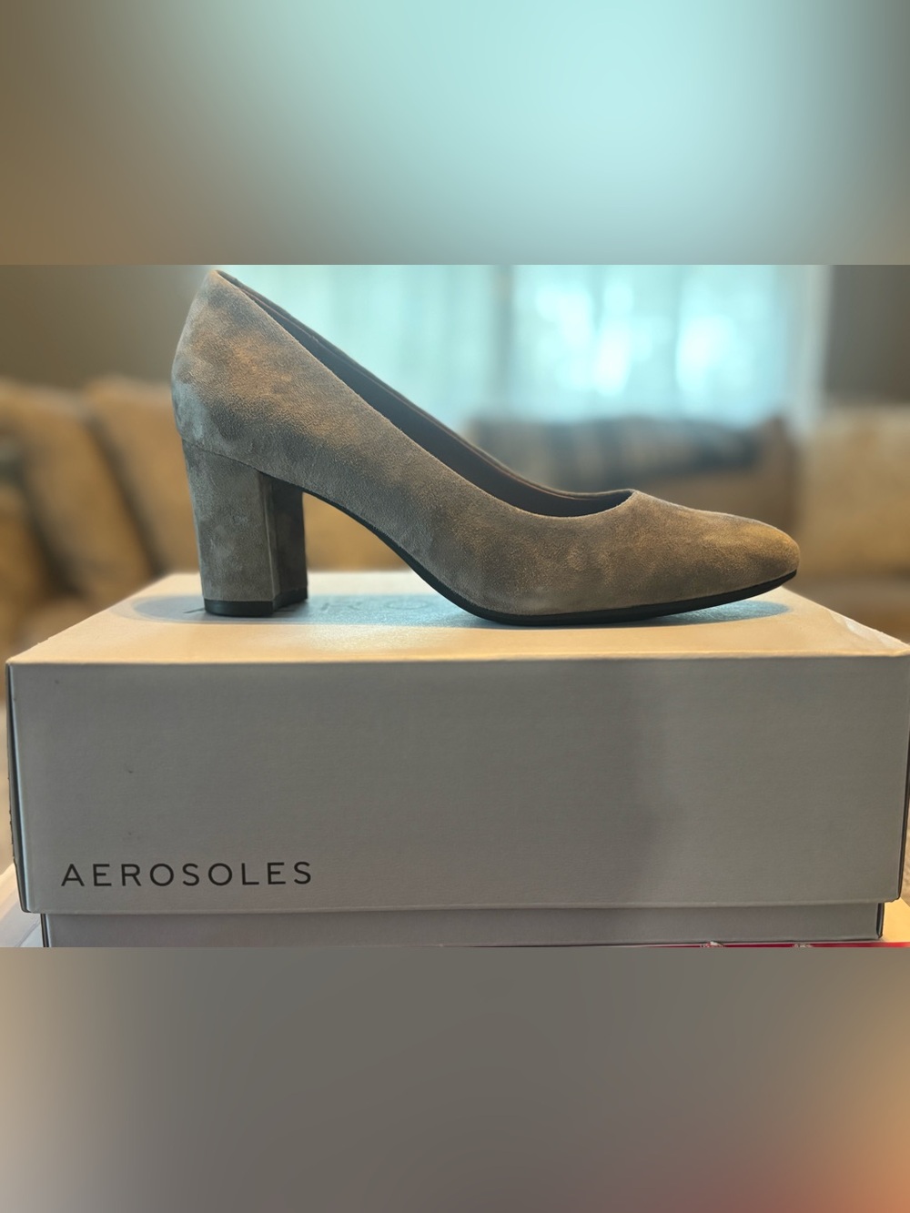 Aerosoles Women’s Betsy Pumps Grey Suede Size 6.5